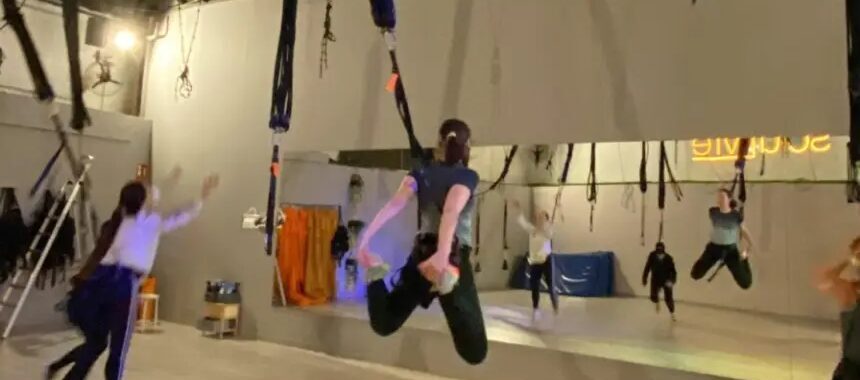 Bungee fitness in Barcelona gym