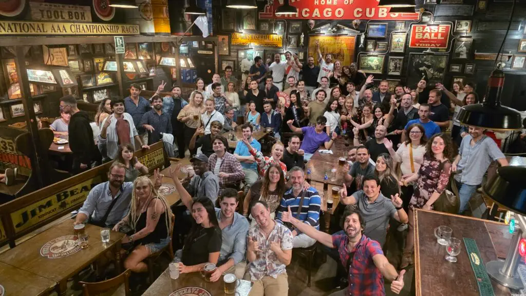 Celebrating the 10 years anniversary of New in Barcelona with the international community during the bimonthly meetup on October 4th, 2025.